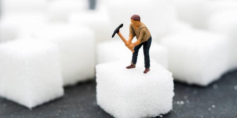 Casser du sucre sur le dos de quelqu’un